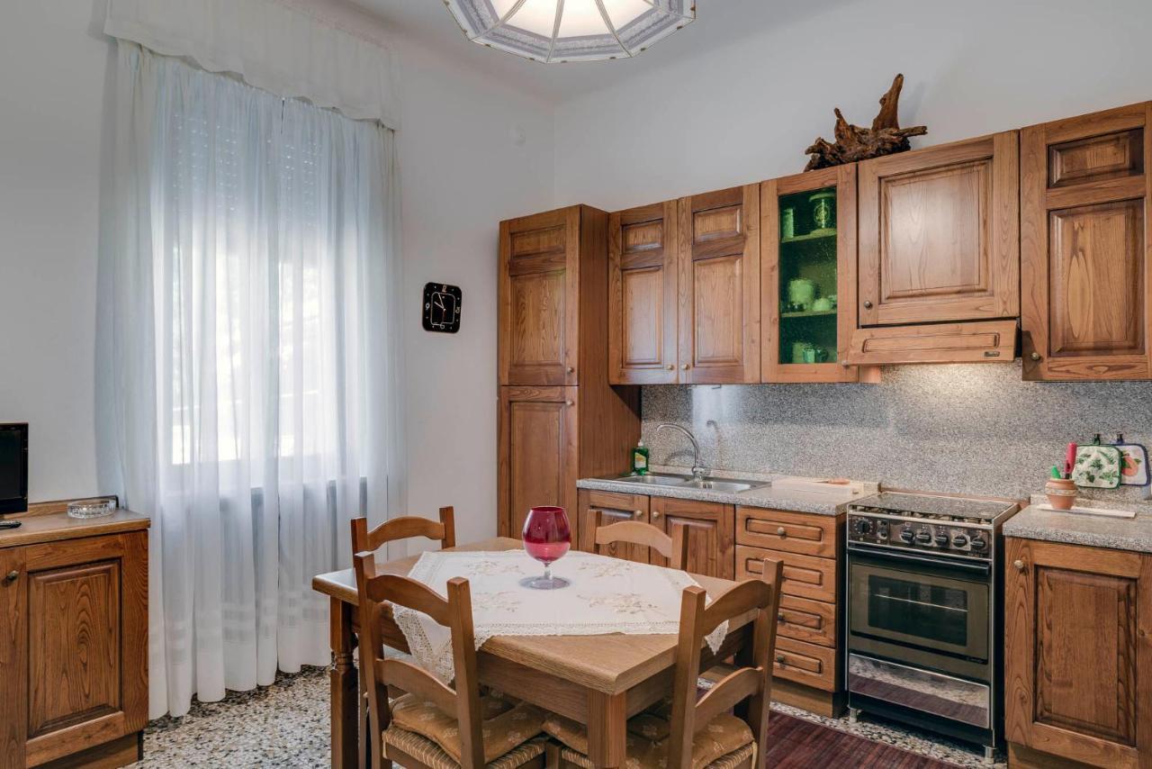 Sentirsi A Casa, Lontano Da Casa-Feel At Home Away From Home Caronno Pertusella Exterior photo