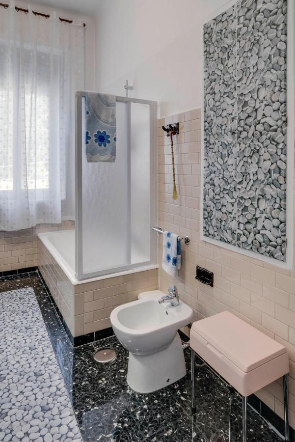 Sentirsi A Casa, Lontano Da Casa-Feel At Home Away From Home Caronno Pertusella Exterior photo