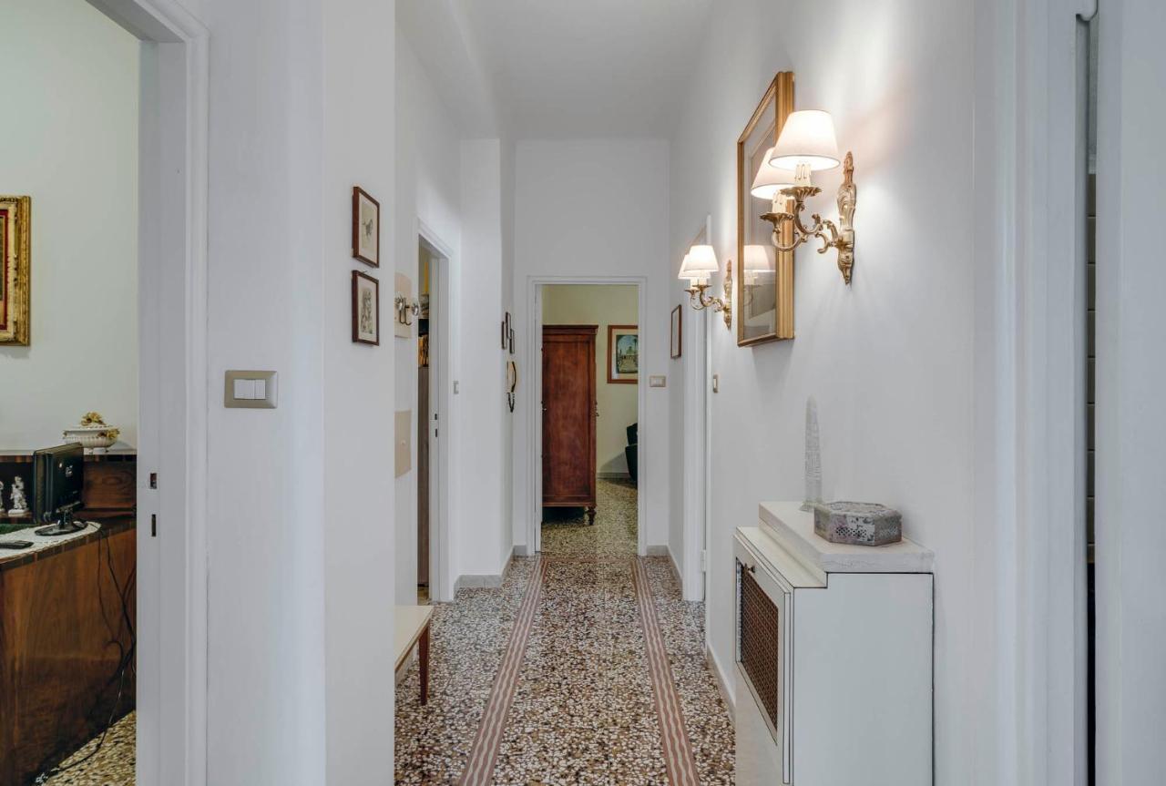 Sentirsi A Casa, Lontano Da Casa-Feel At Home Away From Home Caronno Pertusella Exterior photo