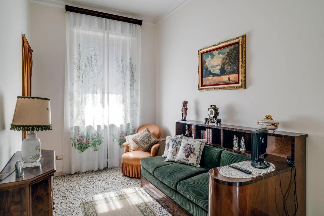 Sentirsi A Casa, Lontano Da Casa-Feel At Home Away From Home Caronno Pertusella Exterior photo